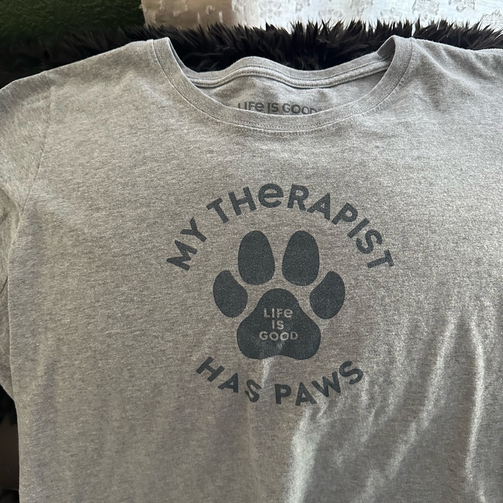 Life Is Good Gray Dog Paw Print Tee
